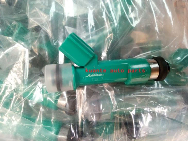 Toyota Landcruiser Prado Fuel Injector 23209-39075 23250-31060
